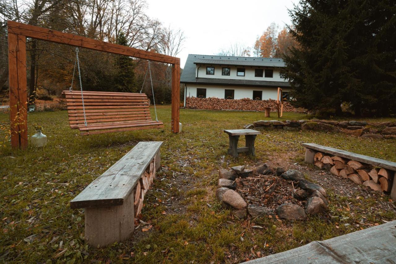 Penzion Medove Udoli Hotel Cabuze Exterior photo